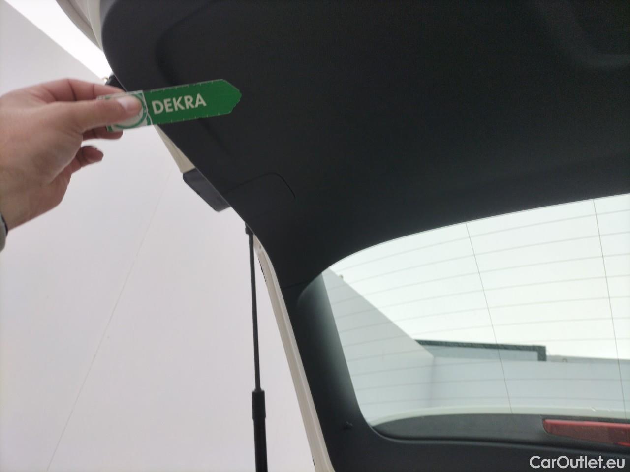  Skoda  KAMIQ SKODA  1.0 TSI 81kW (110CV) DSG Ambition #53