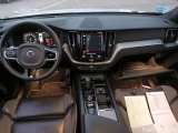 Volvo  XC60 VOLVO  / 2017 / 5P / todoterreno 2.0 B4 D4 AWD R-Design Auto #3