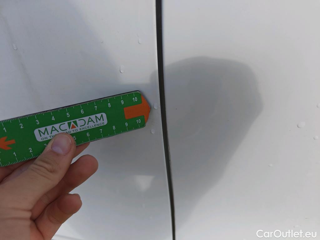  Hyundai   Ioniq HYUNDAI / 2019 / 5P / berlina con portón 1.6 GDI HEV Klass DCT #5