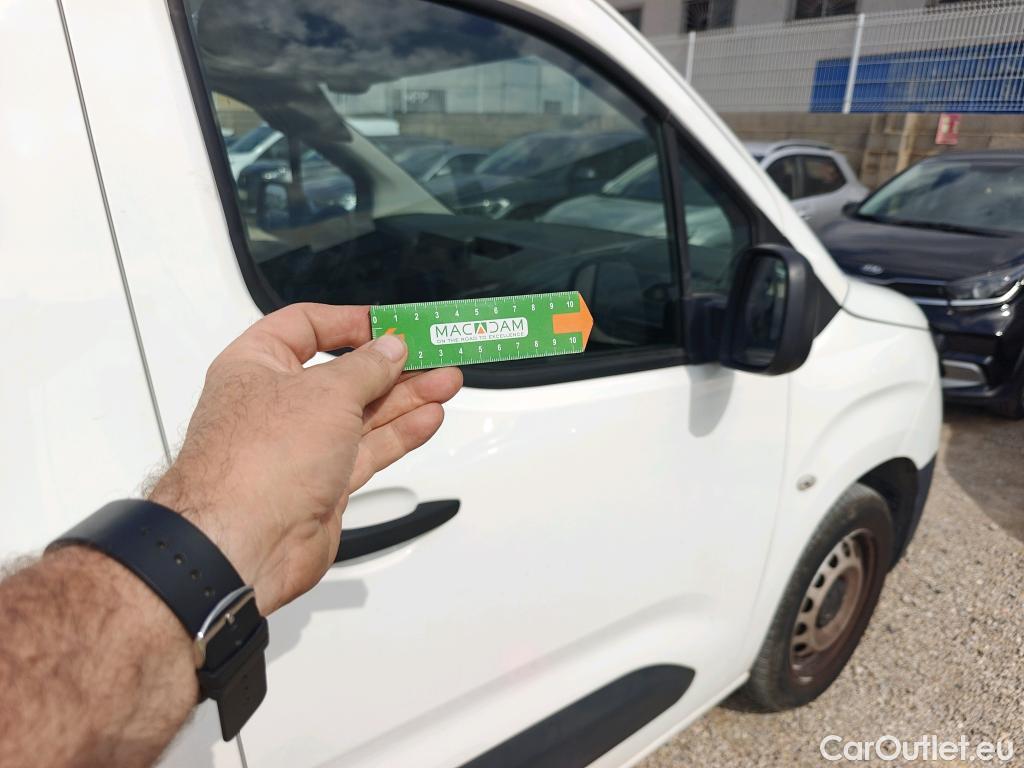  Opel  Combo OPEL  / 2018 / 3P / furgón derivado de turismo 1.5 TD 75kW (100CV) Express L H1 650kg #30