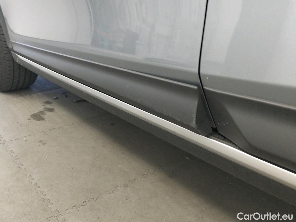  KIA  XCeed KIA  / 2019 / 5P / todoterreno 1.0 T-GDi Drive 88kW (120CV) #30