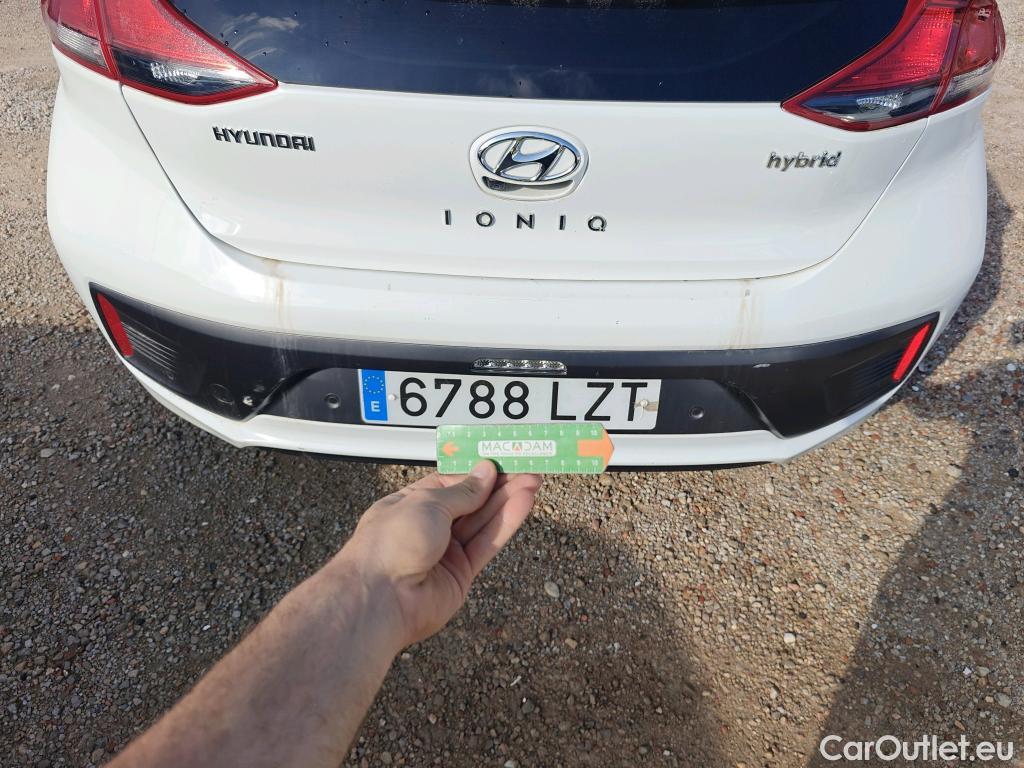  Hyundai   Ioniq HYUNDAI / 2019 / 5P / berlina con portón 1.6 GDI HEV Klass DCT #18
