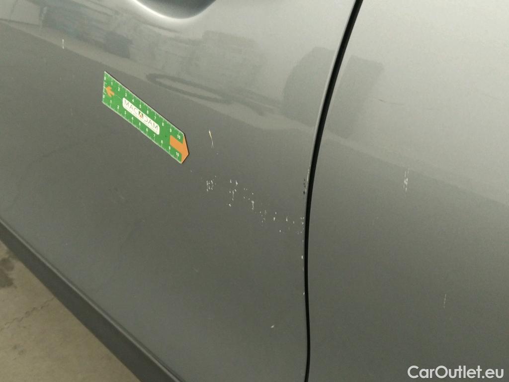  KIA  XCeed KIA  / 2019 / 5P / todoterreno 1.0 T-GDi Drive 88kW (120CV) #12