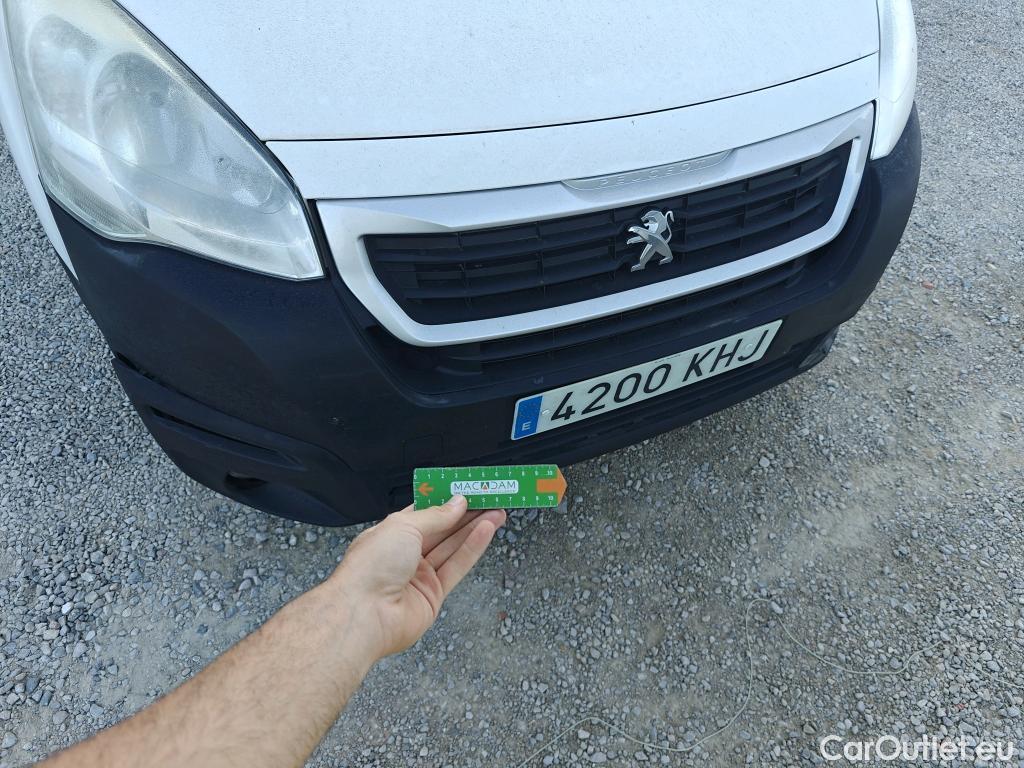  Peugeot  Partner PEUGEOT  VU 4p 2G furgón derivado de Furgón Confort PackL2 BlueHDi 73KW (100) #64