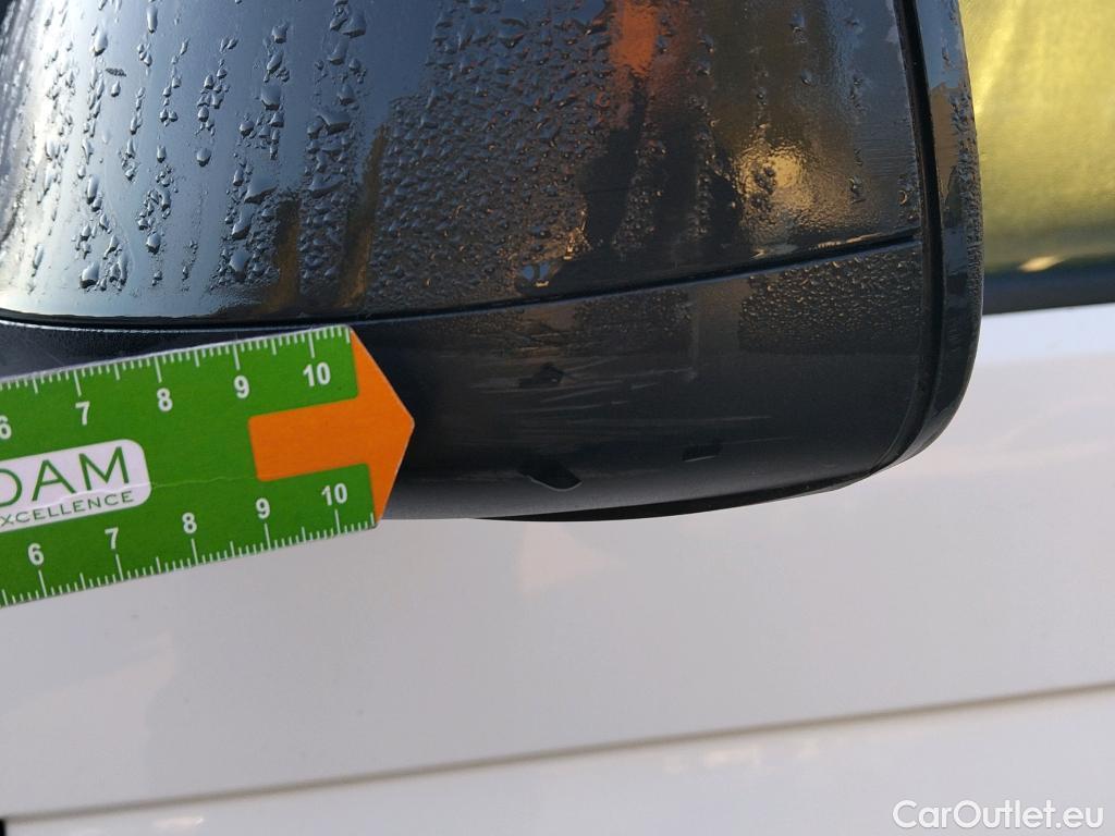  Volkswagen  Transporter VOLKSWAGEN  / 2015 / 4P / furgón Furgón Corto TN 2.0 TDI 110kW BMT 4Mot #38