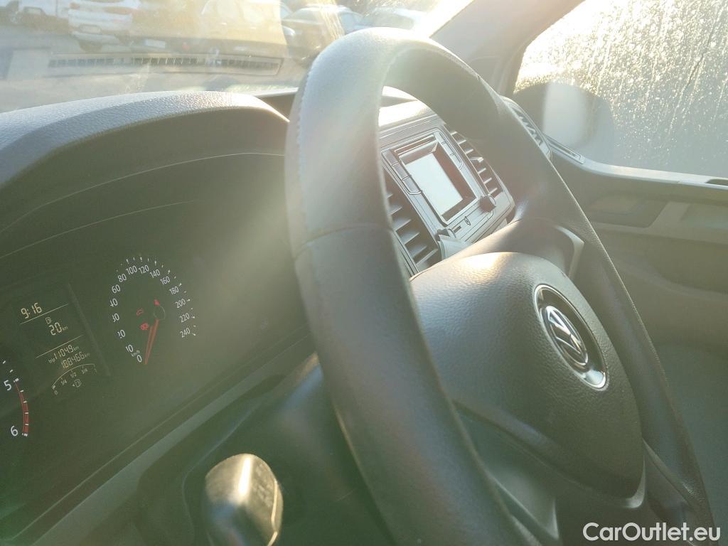  Volkswagen  Transporter VOLKSWAGEN  / 2015 / 4P / furgón Furgón Corto TN 2.0 TDI 110kW BMT 4Mot #28