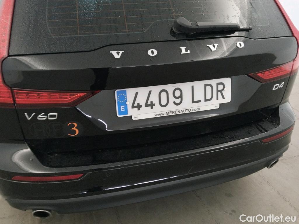  Volvo  V60 VOLVO  / 2018 / 5P / familiar 2.0 D4 Business Plus Auto #11