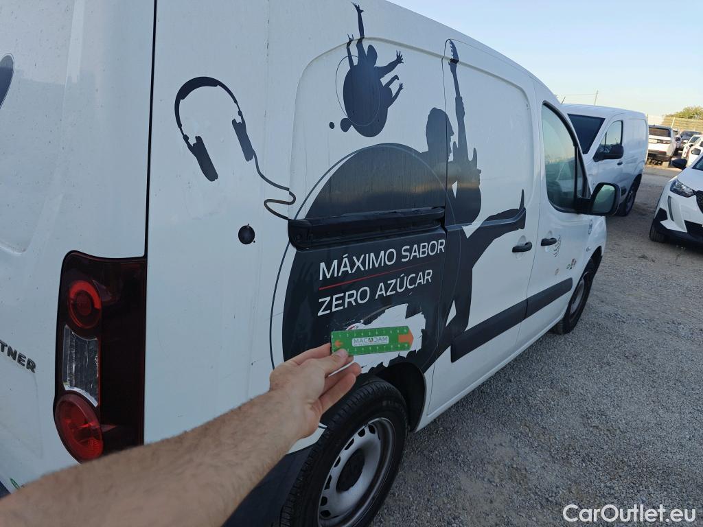  Peugeot  Partner PEUGEOT  VU 4p 2G furgón derivado de Furgón Confort PackL2 BlueHDi 73KW (100) #27