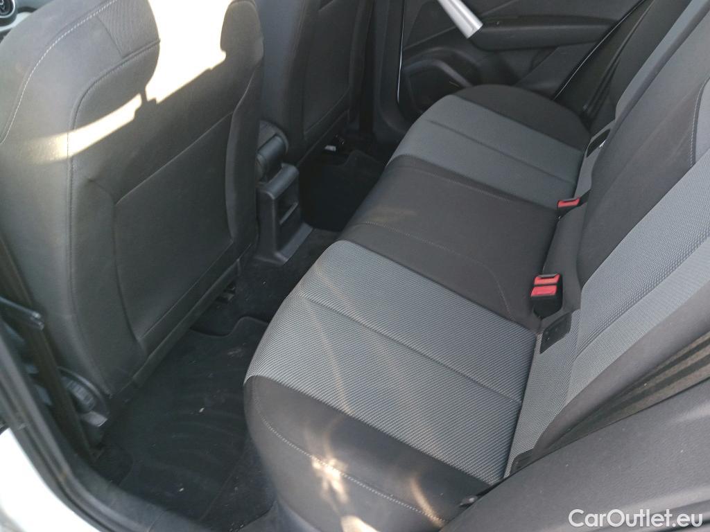  Audi  Q2 AUDI  / 2016 / 5P / todoterreno Design 35 TFSI 110kW (150CV) S tronic #14
