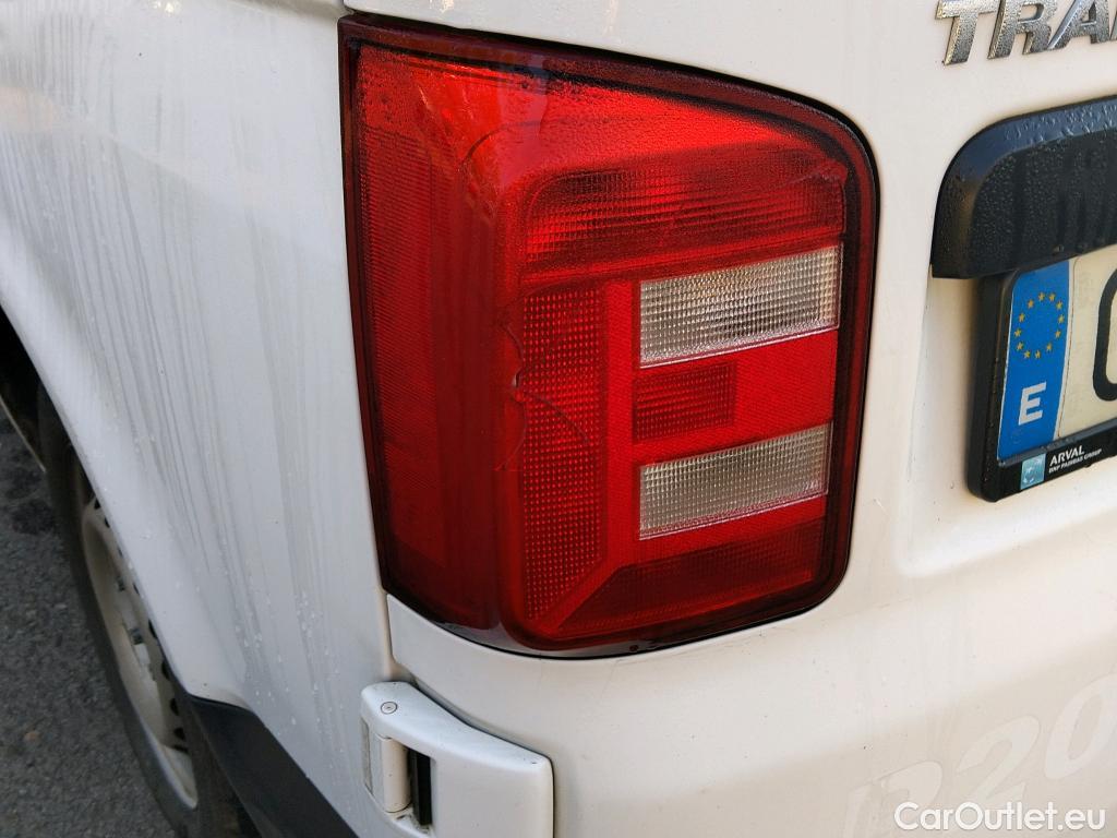  Volkswagen  Transporter VOLKSWAGEN  / 2015 / 4P / furgón Furgón Corto TN 2.0 TDI 110kW BMT 4Mot #9