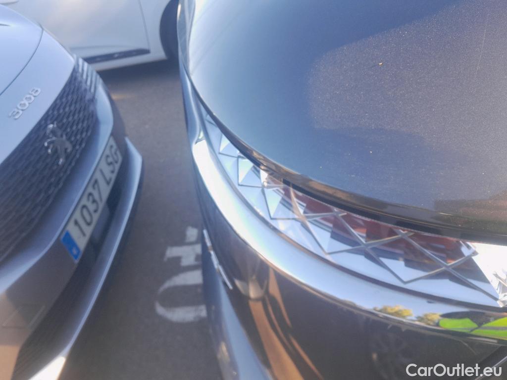  DS  DS7 DS DS 7 Crossback / 2017 / 5P / todoterreno BlueHDi DE 96kW (130CV) Auto. CHIC (AC) #1