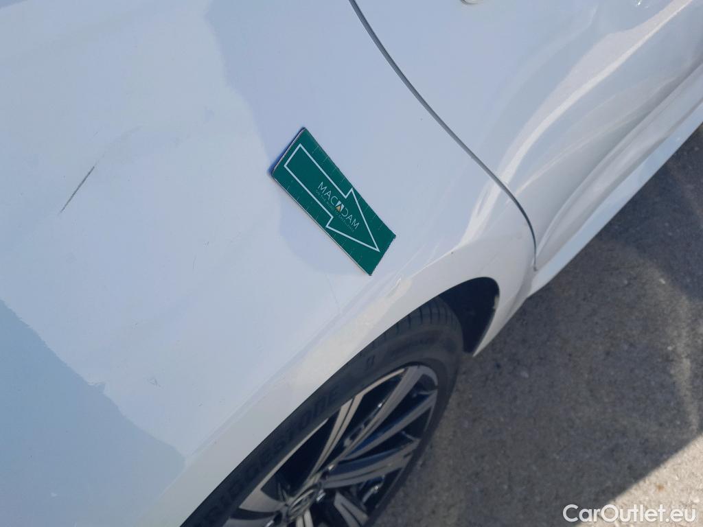 Toyota  Corolla TOYOTA  / 2019 / 5P / familiar 2.0 180H STYLE E-CVT TOURING SPORT #18