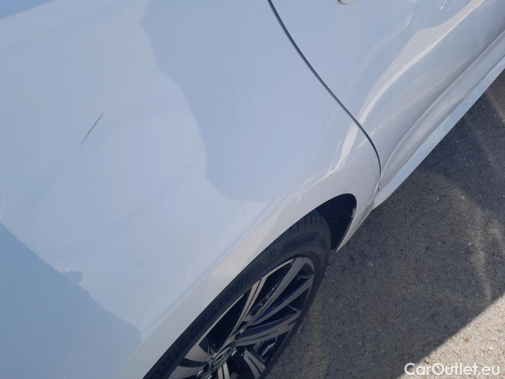  Toyota  Corolla TOYOTA  / 2019 / 5P / familiar 2.0 180H STYLE E-CVT TOURING SPORT #17