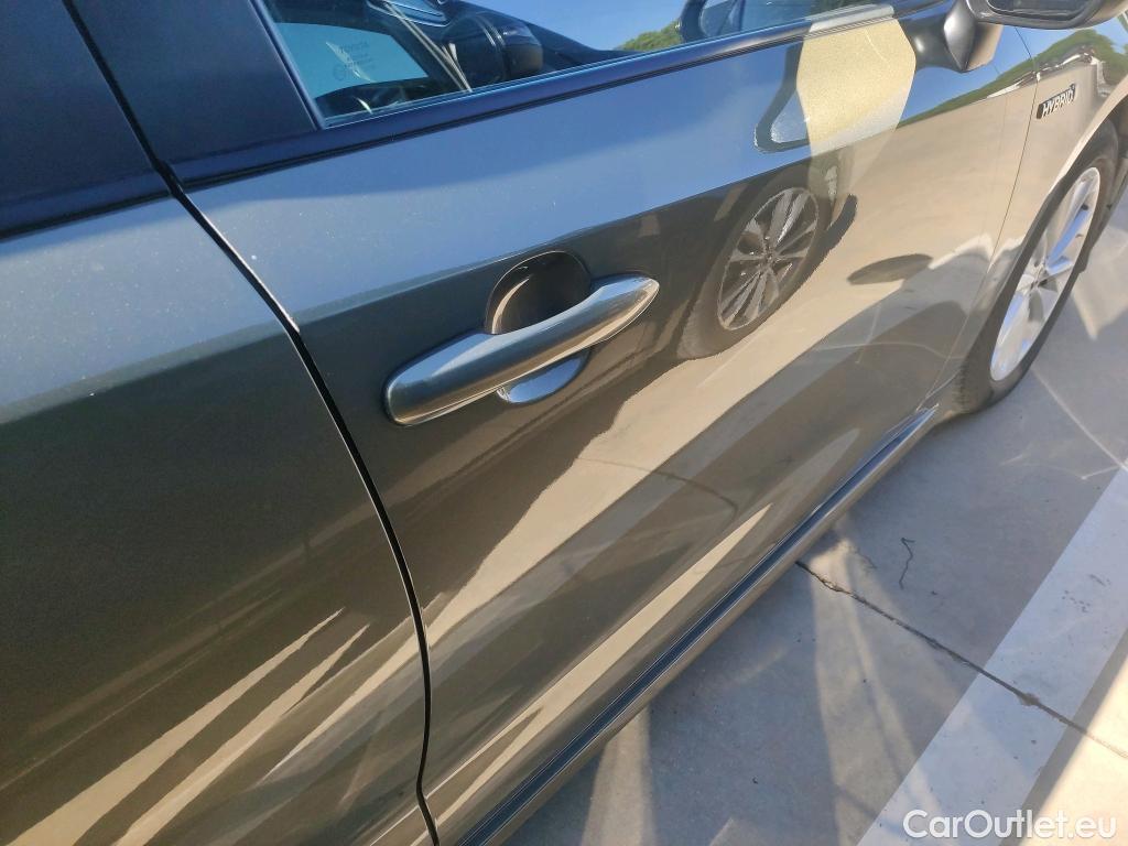  Toyota  Corolla TOYOTA  / 2019 / 4P / sedán 1.8 125H BUSINESS PLUS E-CVT SEDAN #7