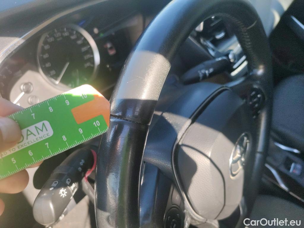  Toyota  Corolla TOYOTA  / 2019 / 4P / sedán 1.8 125H BUSINESS PLUS E-CVT SEDAN #33
