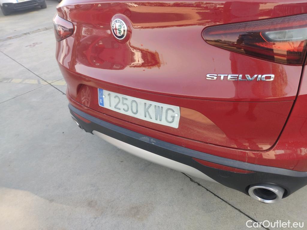  Alfa Romeo   STELVIO Stelvio Executive 2WD 2.2 JTDM 160CV AT8 E6dT #10