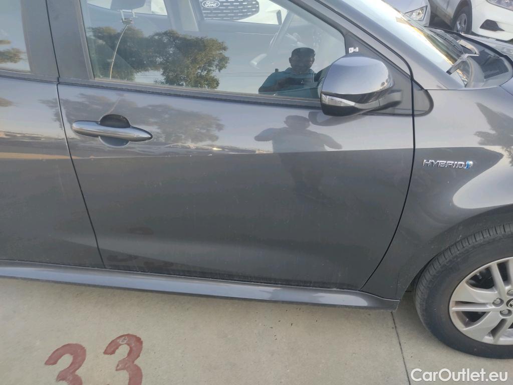  Toyota  Yaris TOYOTA  / 2020 / 5P / berlina con portón 1.5 120H Active Tech #15