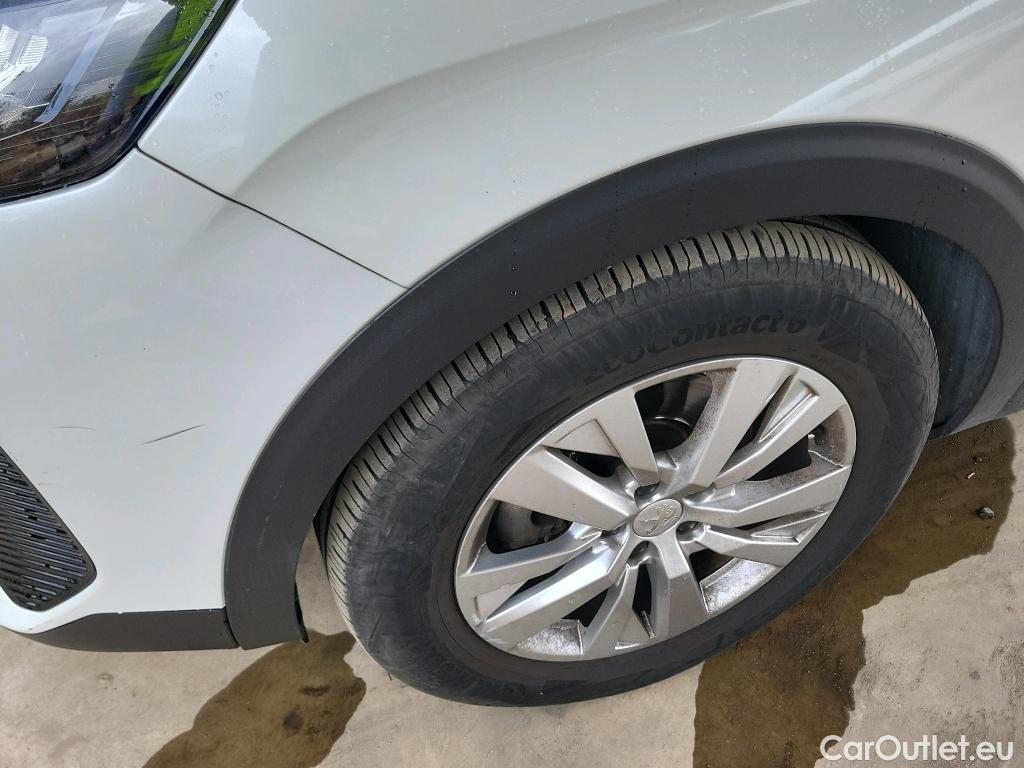  Land Rover  Discovery PEUGEOT 3008 / 2020 / 5P / todoterreno 1.5 BlueHDi 96kW (130CV) S&S Active Pack (AC4) #39