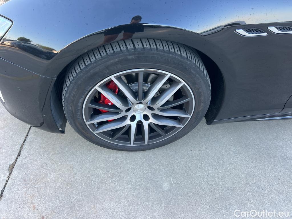 Maserati  Ghibli MASERATI  / 2017 / 4P / sedán V6 275 HP D RWD #5