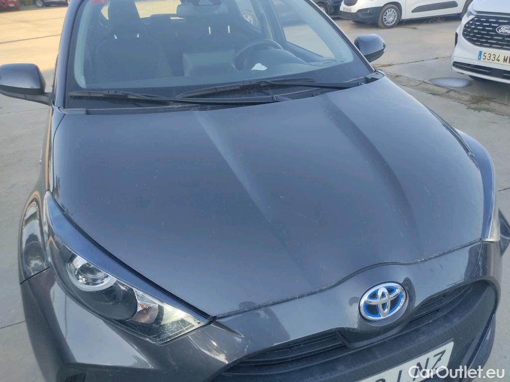  Toyota  Yaris TOYOTA  / 2020 / 5P / berlina con portón 1.5 120H Active Tech #13