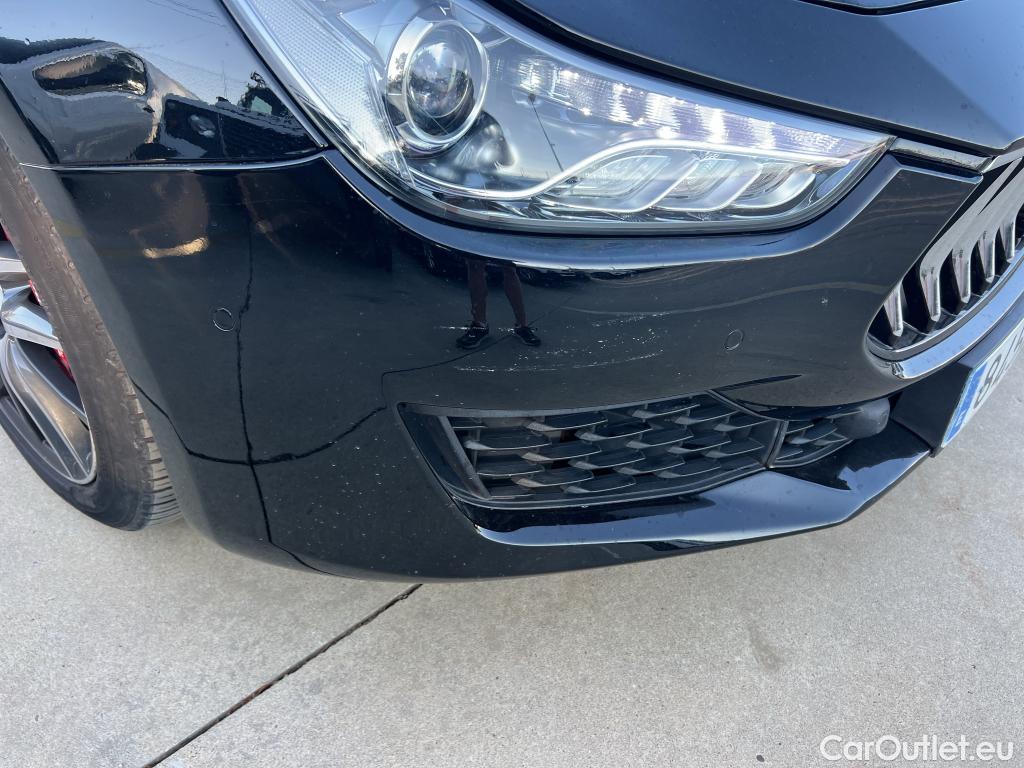  Maserati  Ghibli MASERATI  / 2017 / 4P / sedán V6 275 HP D RWD #21