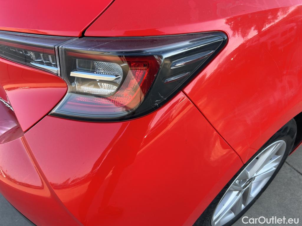 Toyota  Corolla TOYOTA  1.8 125H ACTIVE TECH E-CVT #24