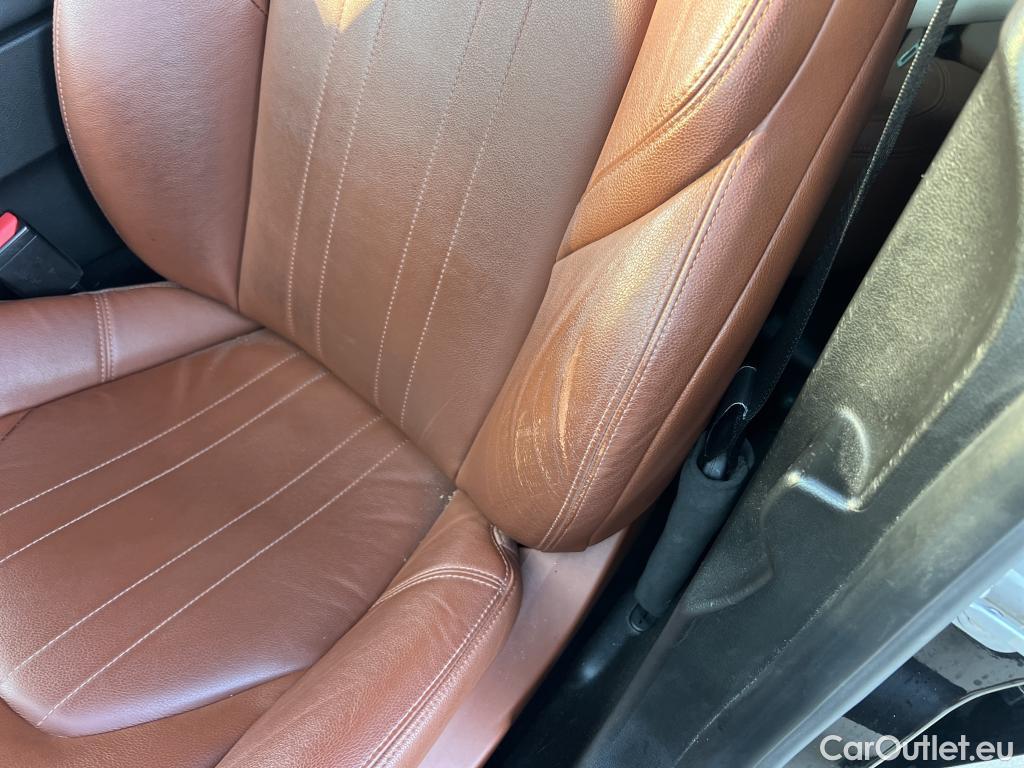  Maserati  Ghibli MASERATI  / 2017 / 4P / sedán V6 275 HP D RWD #27