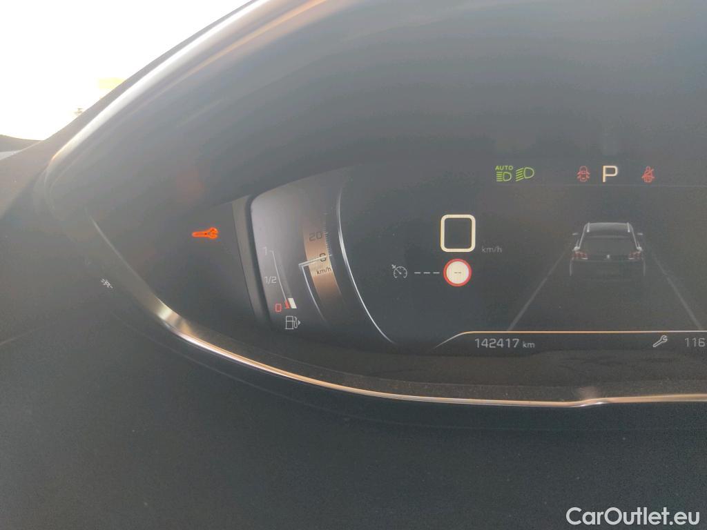  Peugeot  5008 PEUGEOT  / 2017 / 5P / todoterreno GT-Line BlueHDi 96kW (130CV) S&S EAT8 #34