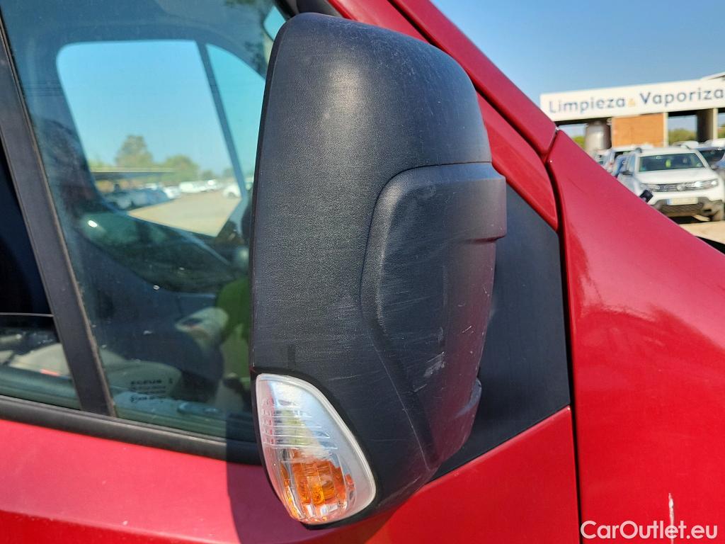  Renault  Master RENAULT  / 2014 / 4P / furgón Furgón T L3H2 3500 dCi 96kW (130CV) #47