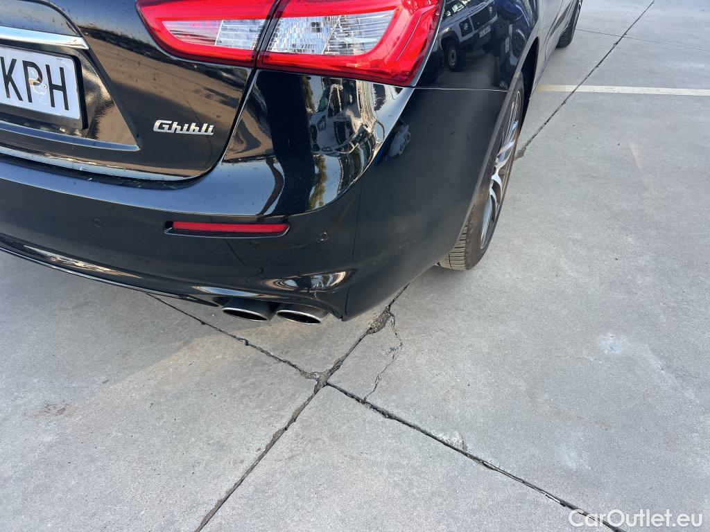  Maserati  Ghibli MASERATI  / 2017 / 4P / sedán V6 275 HP D RWD #22