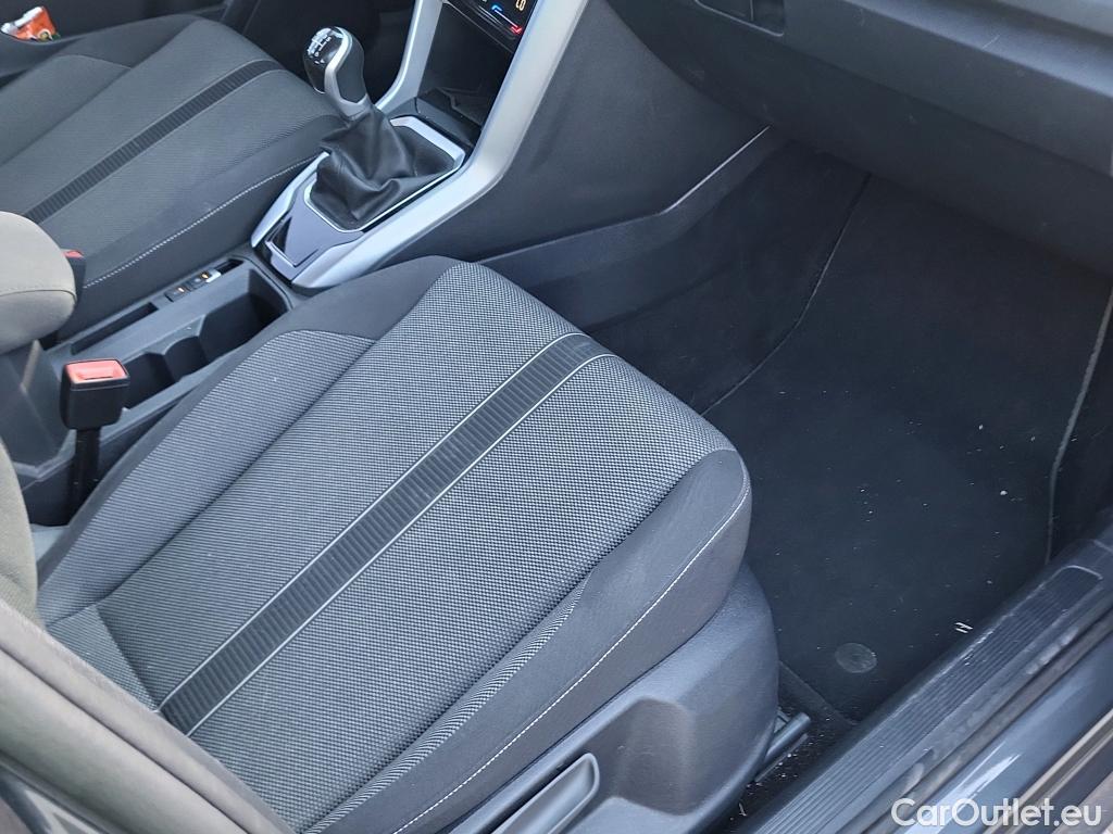 Volkswagen  T-ROC VOLKSWAGEN  / 2021 / 5P / todoterreno Life 2.0 TDI 85kW (115CV) (AC2) #15