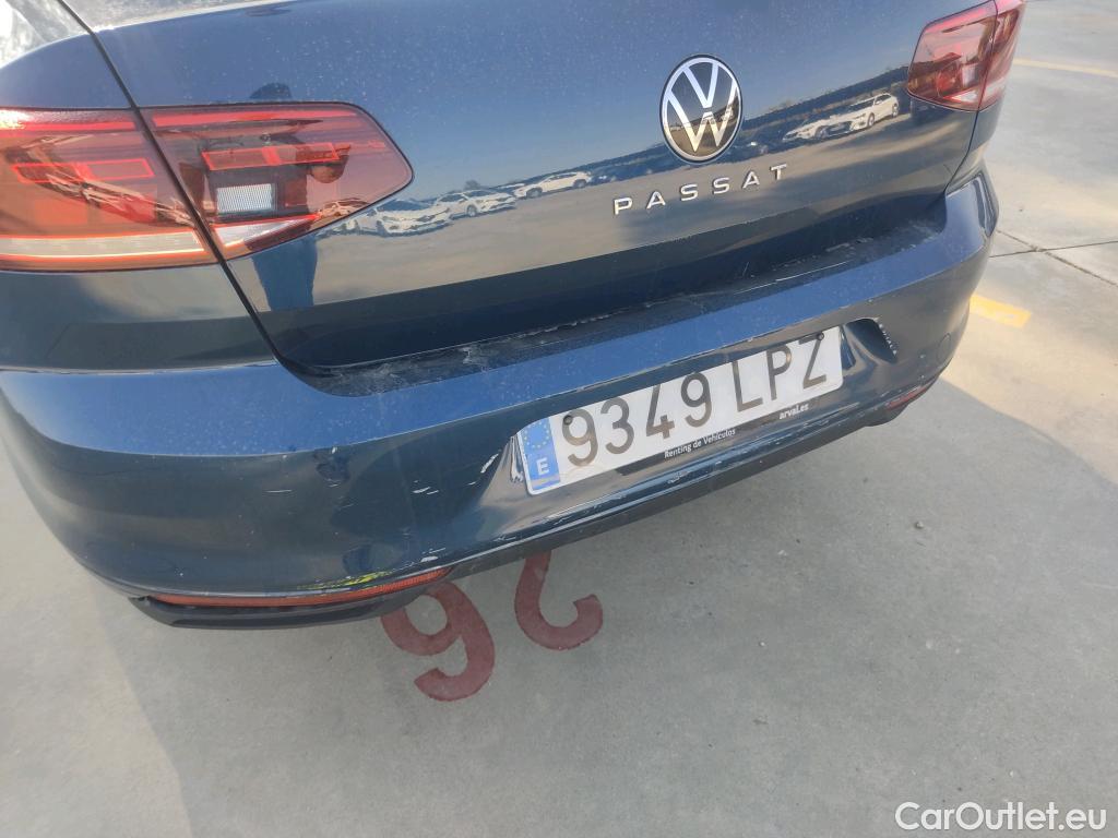  Volkswagen  Passat VOLKSWAGEN  / 2019 / 4P / sedán 2.0 TDI 90kW (122CV) DSG #12