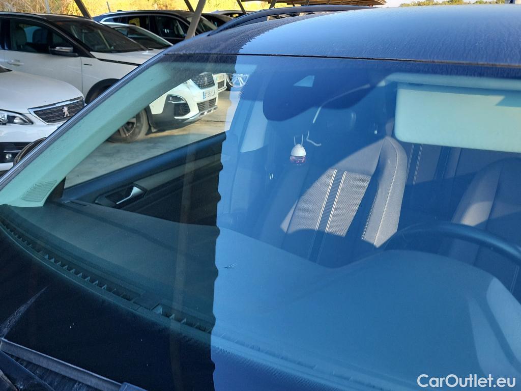  Volkswagen  T-ROC VOLKSWAGEN  / 2017 / 5P / todoterreno Advance 2.0 TDI 85kW (115CV) #5