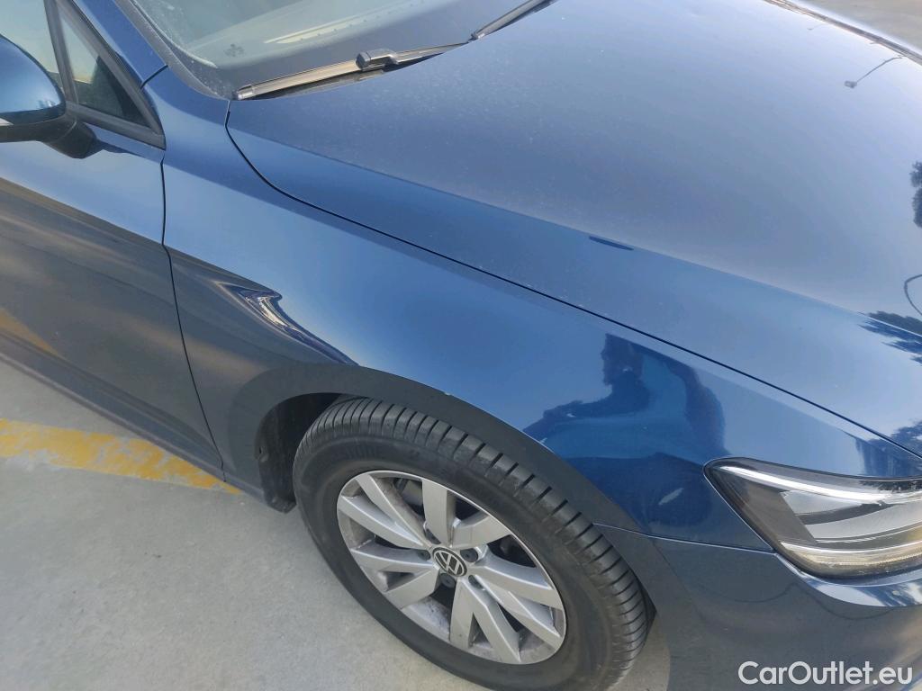  Volkswagen  Passat VOLKSWAGEN  / 2019 / 4P / sedán 2.0 TDI 90kW (122CV) DSG #35