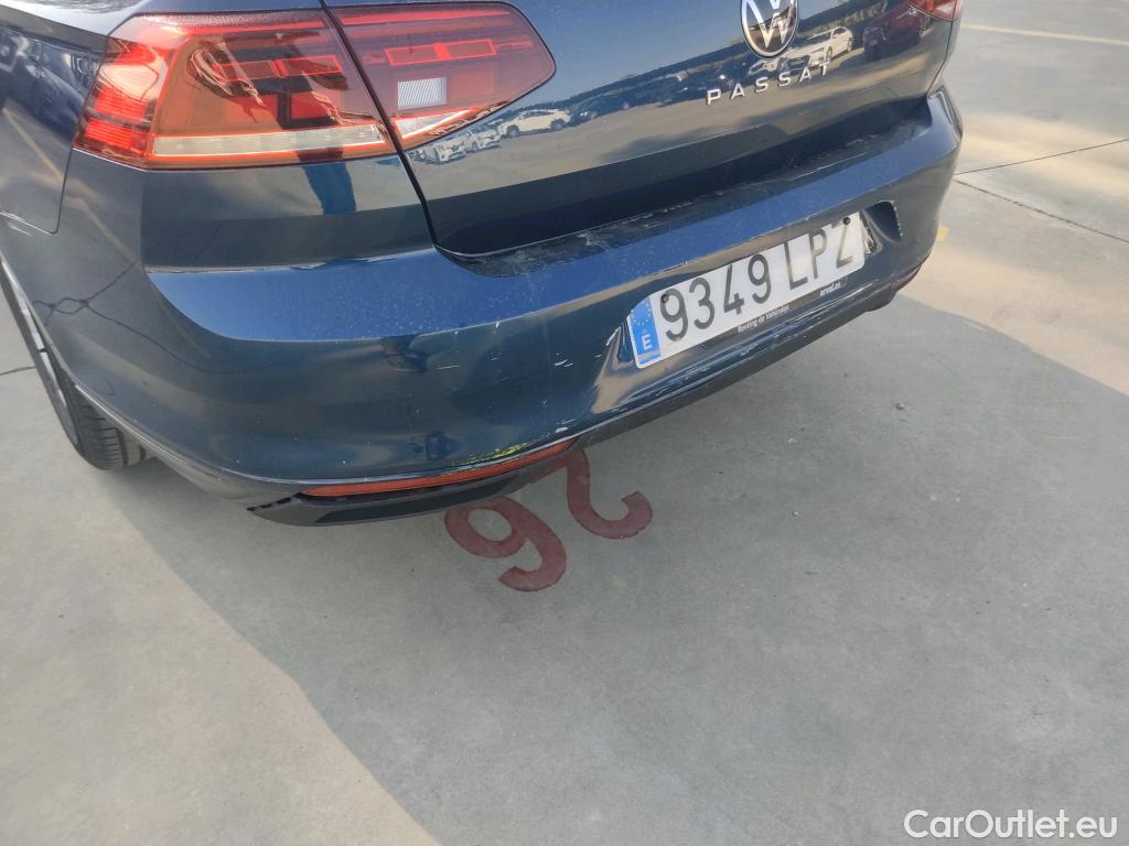  Volkswagen  Passat VOLKSWAGEN  / 2019 / 4P / sedán 2.0 TDI 90kW (122CV) DSG #10