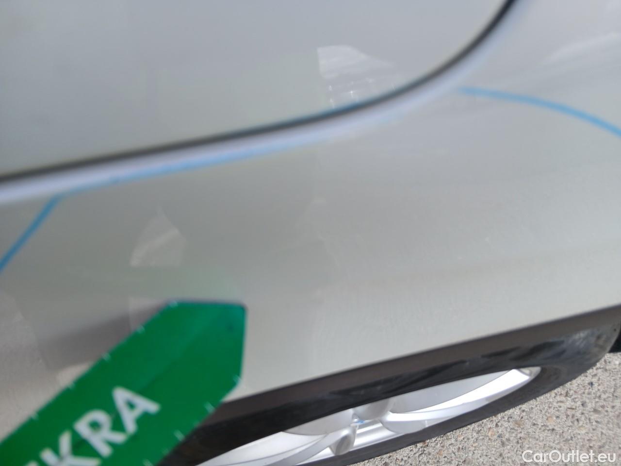  Bmw  X1 BMW  / 2019 / 5P / todoterreno sDrive18dA Corporate (AC2) #28