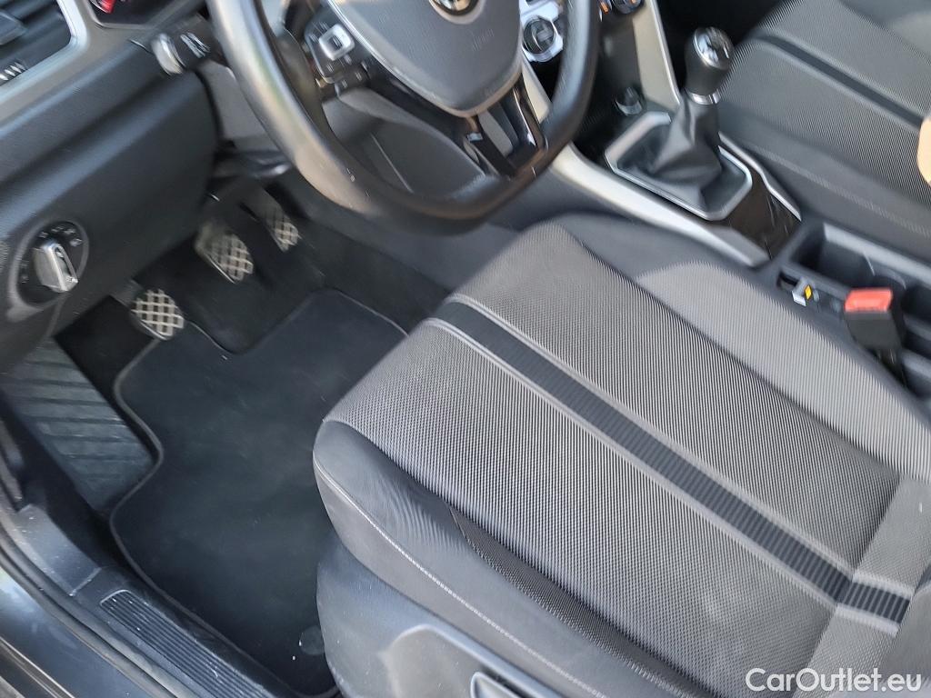  Volkswagen  T-ROC VOLKSWAGEN  / 2017 / 5P / todoterreno Advance 2.0 TDI 85kW (115CV) #15