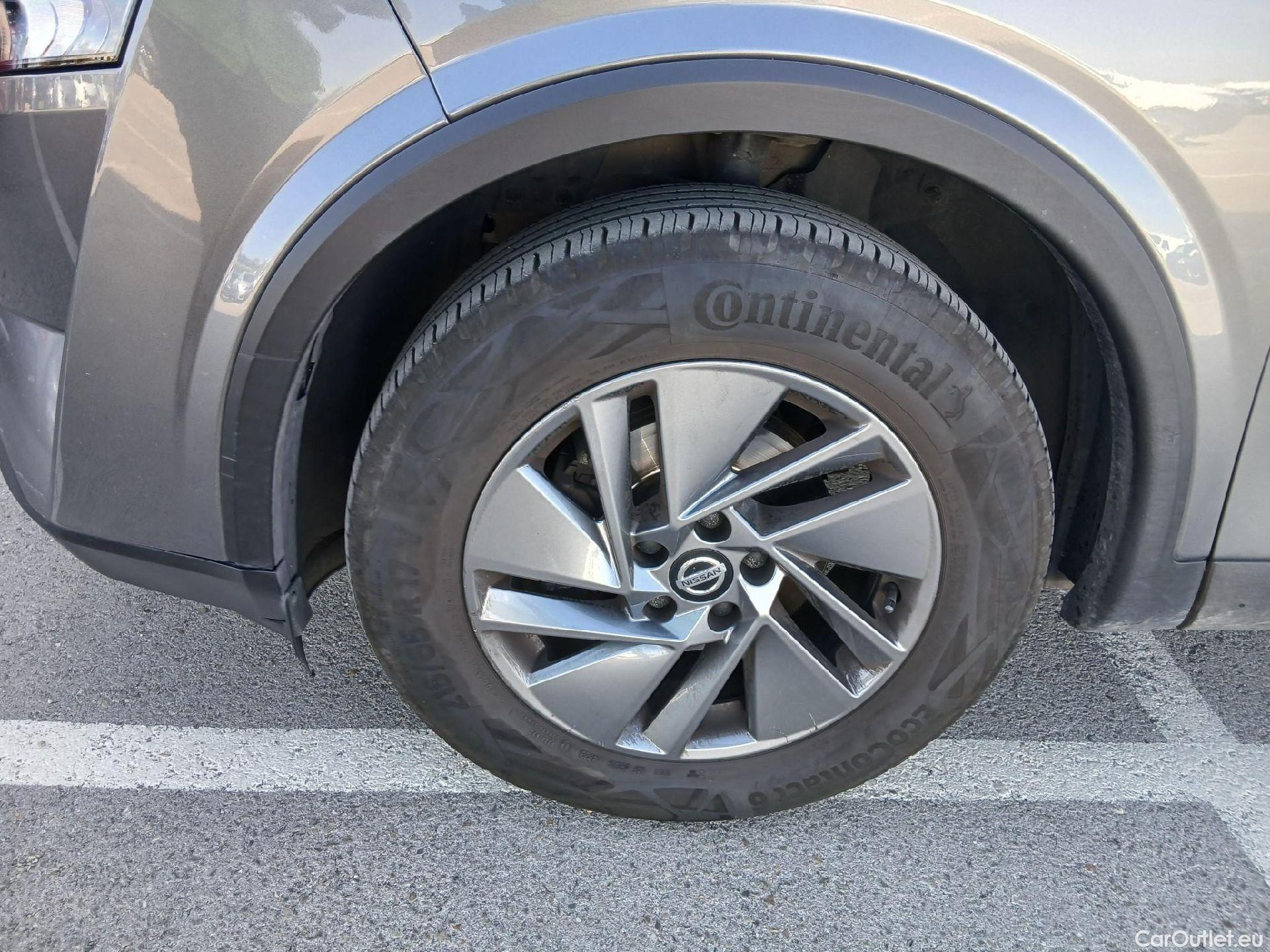  Land Rover  Discovery NISSAN QASHQAI / 2021 / 5P / todoterreno DIG-T 103kW (140CV) mHEV 4x2 Acenta #3