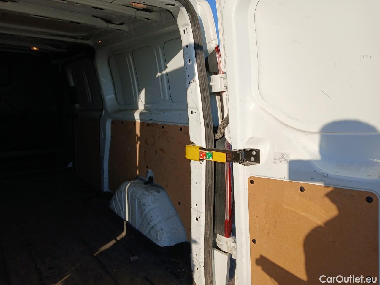  Ford  Transit  Custom Furgón 300 L2 Trend 2.0 TDCi 130CV MT6 E6dT #14