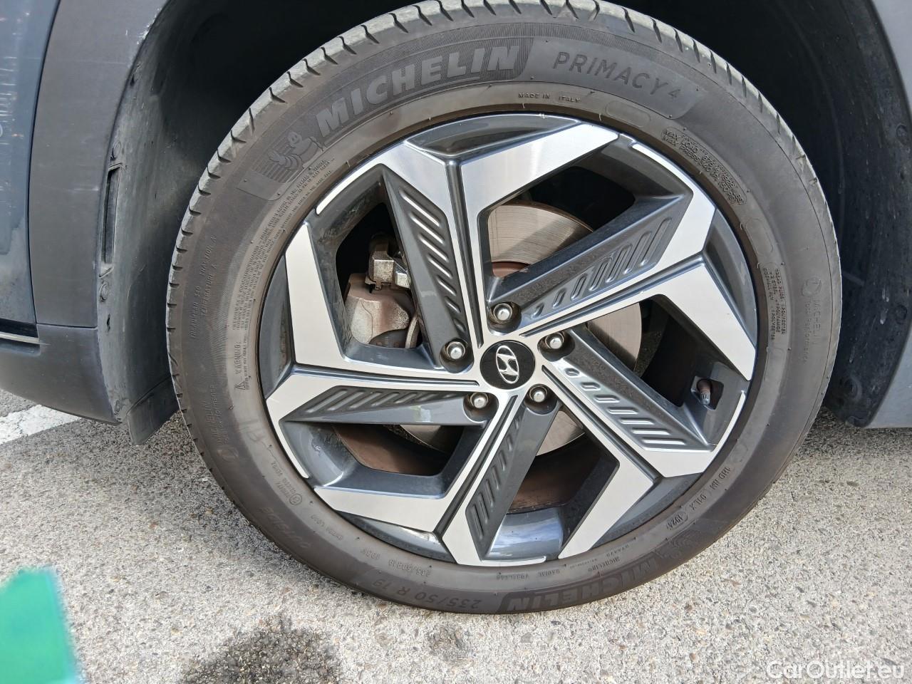  Hyundai  Tucson HYUNDAI  / 2020 / 5P / todoterreno 1.6 TGDI PHEV 195kW Style Auto 4x4 #12