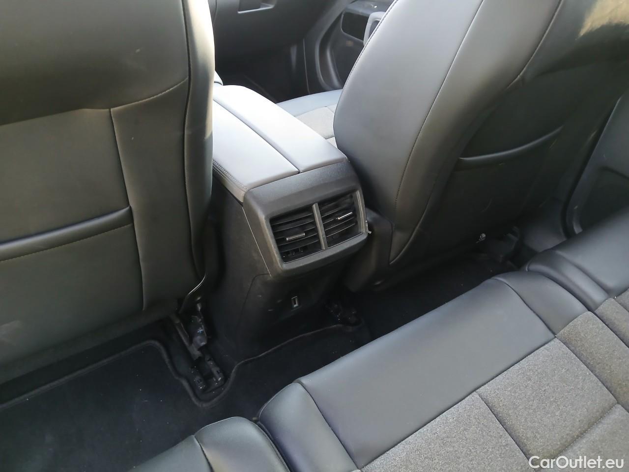  Citroen  C5 CITROEN  Aircross / 2018 / 5P / todoterreno BlueHdi 96kW (130CV) S&S Feel (AC) #4