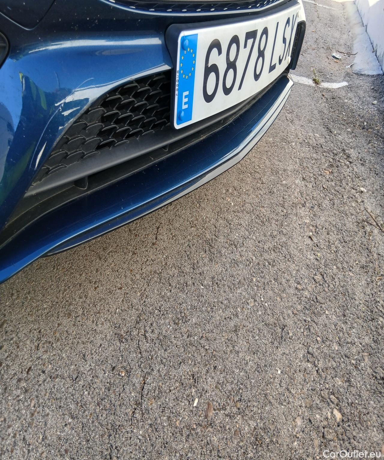  Mercedes  CLA-Klasse MERCEDES-BENZ CLA / 2019 / 5P / familiar CLA 250 e Shooting Brake #13