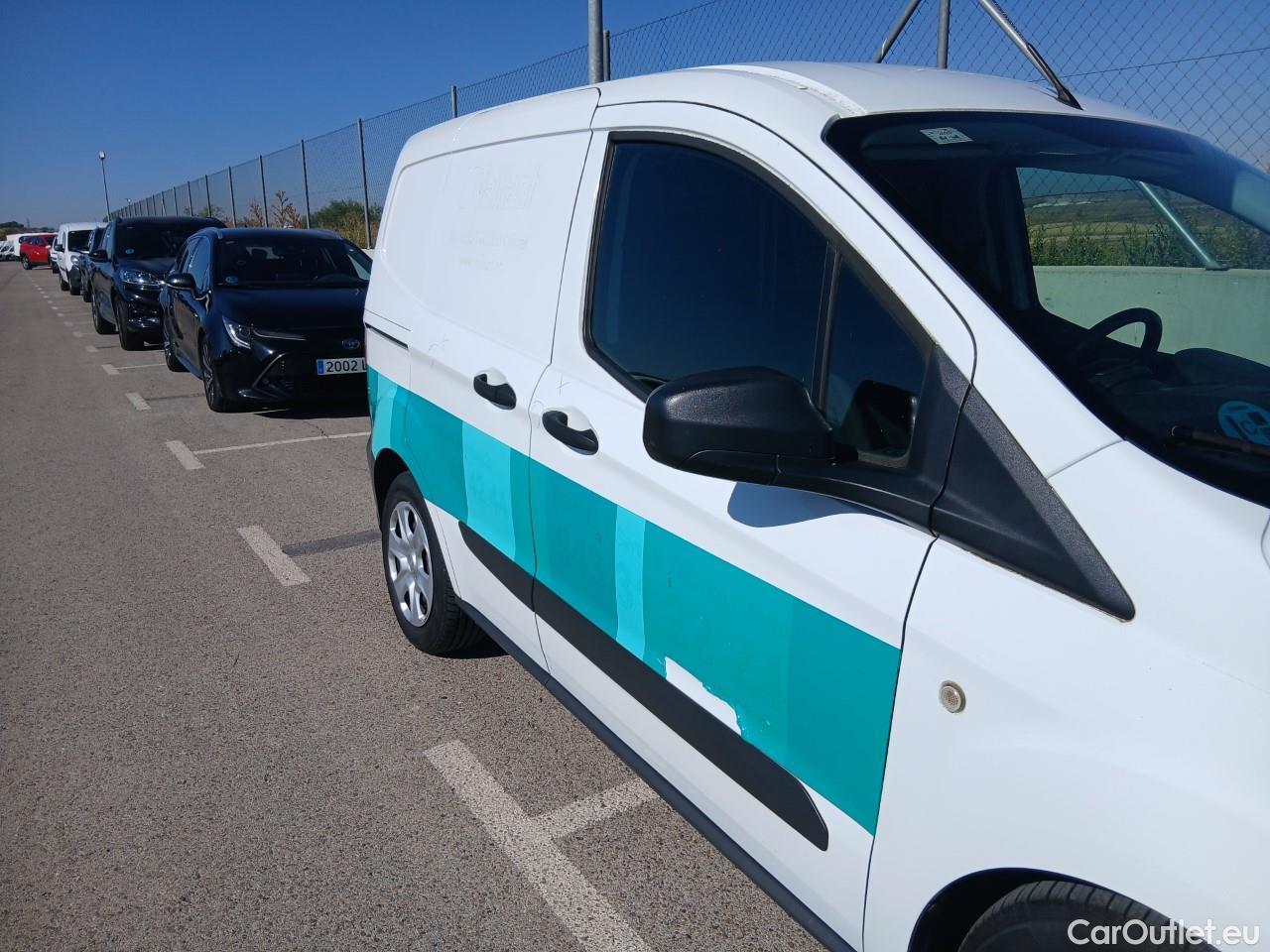  Ford  Transit Connect FORD Transit Courier/2014/4P/furgón der.turis Van 1.5 TDCi 56kW Trend #3