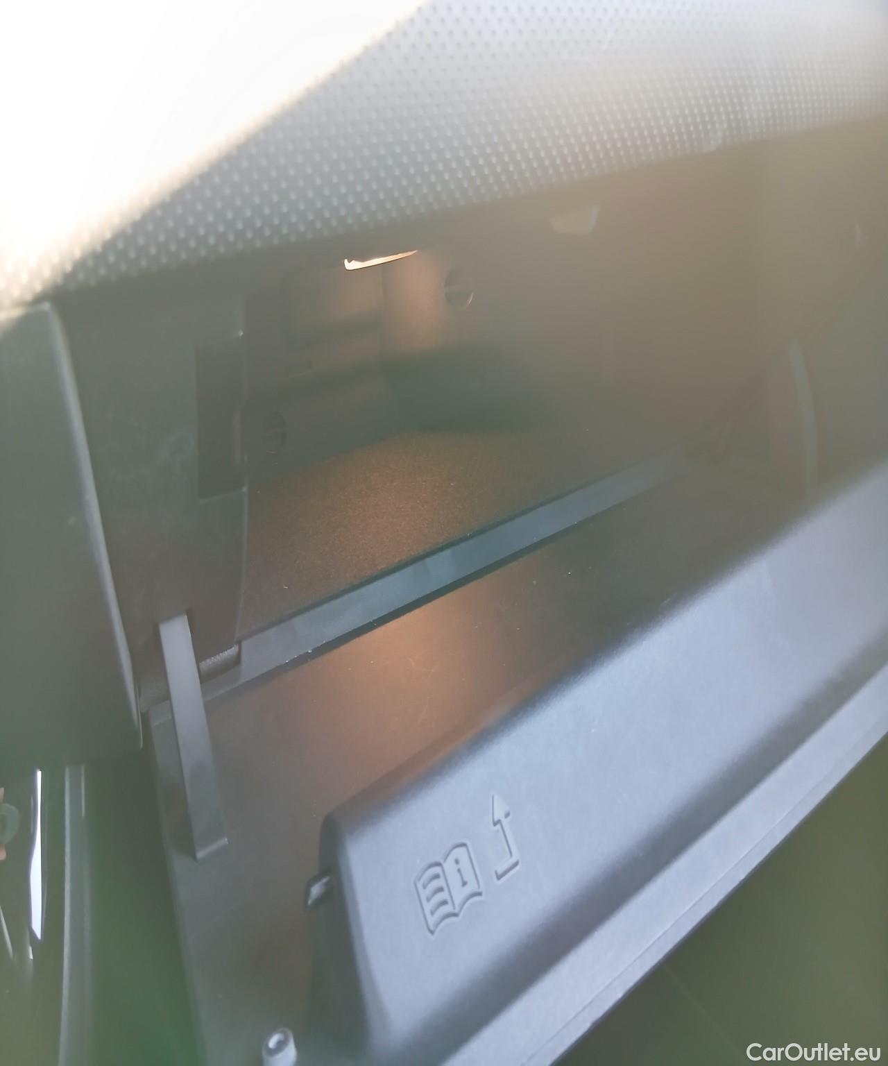  Mercedes  CLA-Klasse MERCEDES-BENZ CLA / 2019 / 5P / familiar CLA 250 e Shooting Brake #1