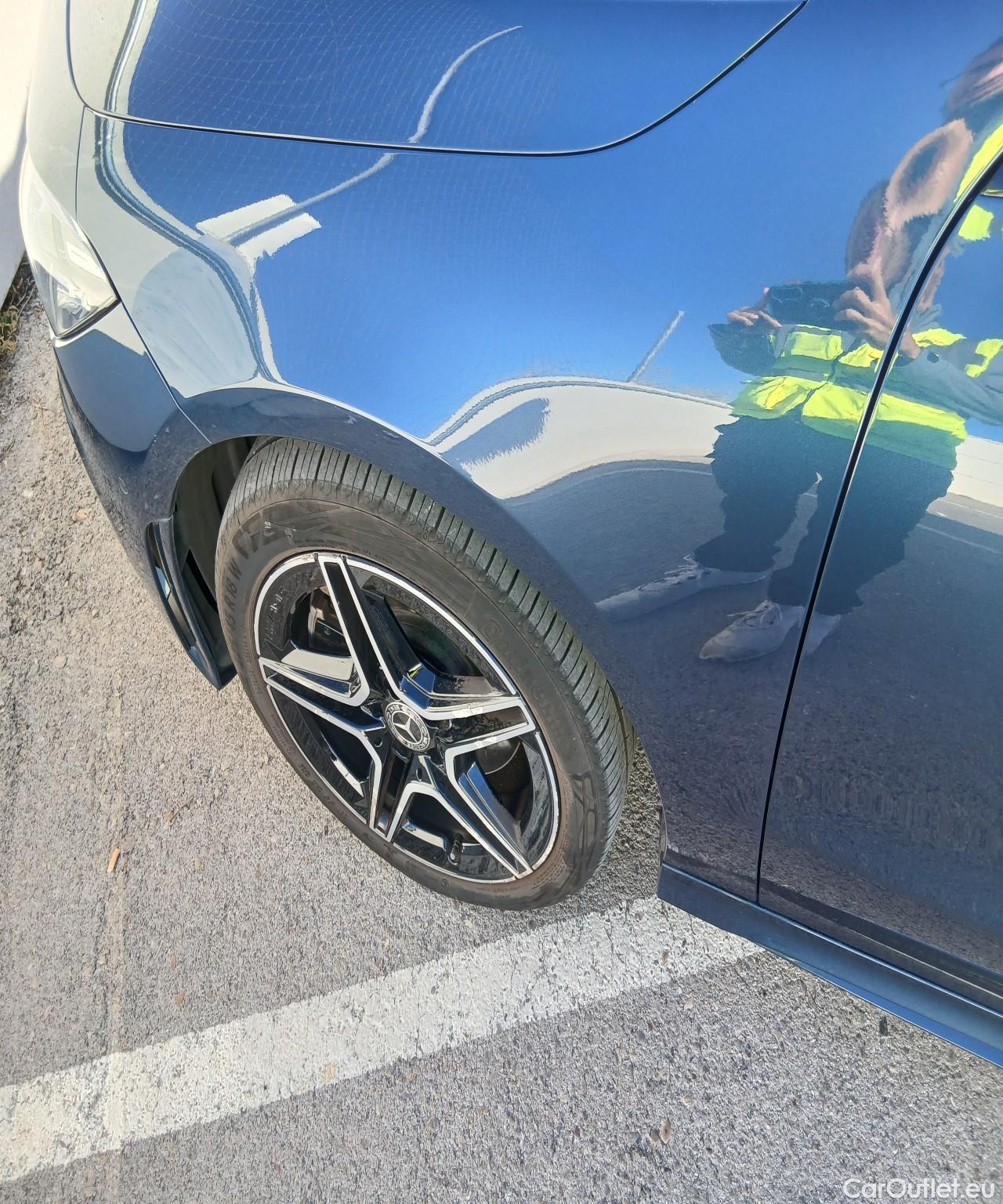  Mercedes  CLA-Klasse MERCEDES-BENZ CLA / 2019 / 5P / familiar CLA 250 e Shooting Brake #20