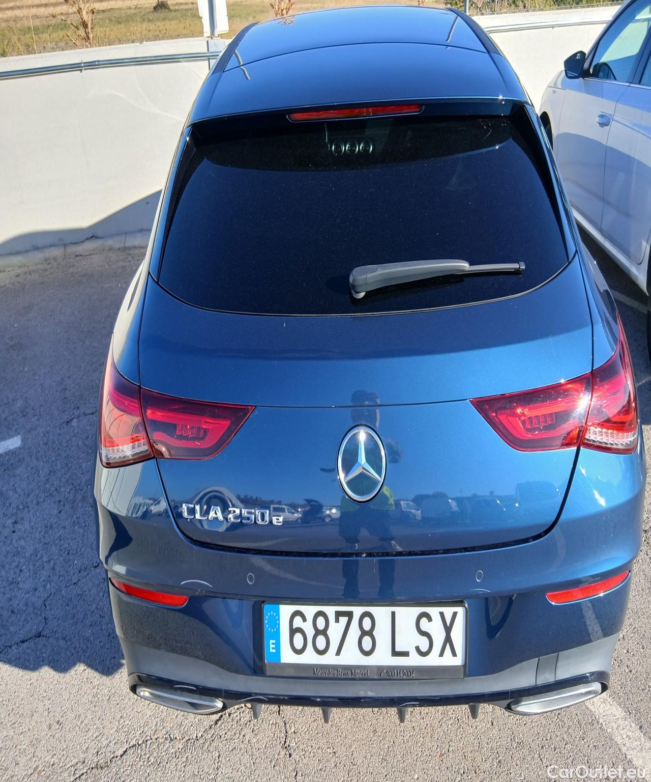  Mercedes  CLA-Klasse MERCEDES-BENZ CLA / 2019 / 5P / familiar CLA 250 e Shooting Brake #40