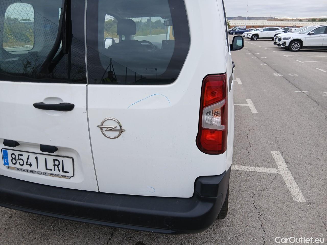  Opel  Combo OPEL  Life / 2018 / 5P / monovolumen compacto 1.5 TD 75kW (100CV) S/S Edition L #23