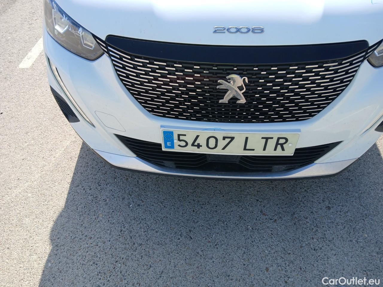  Peugeot  2008 PEUGEOT  / 2019 / 5P / todoterreno Allure BlueHDI 81kW (110CV) #11