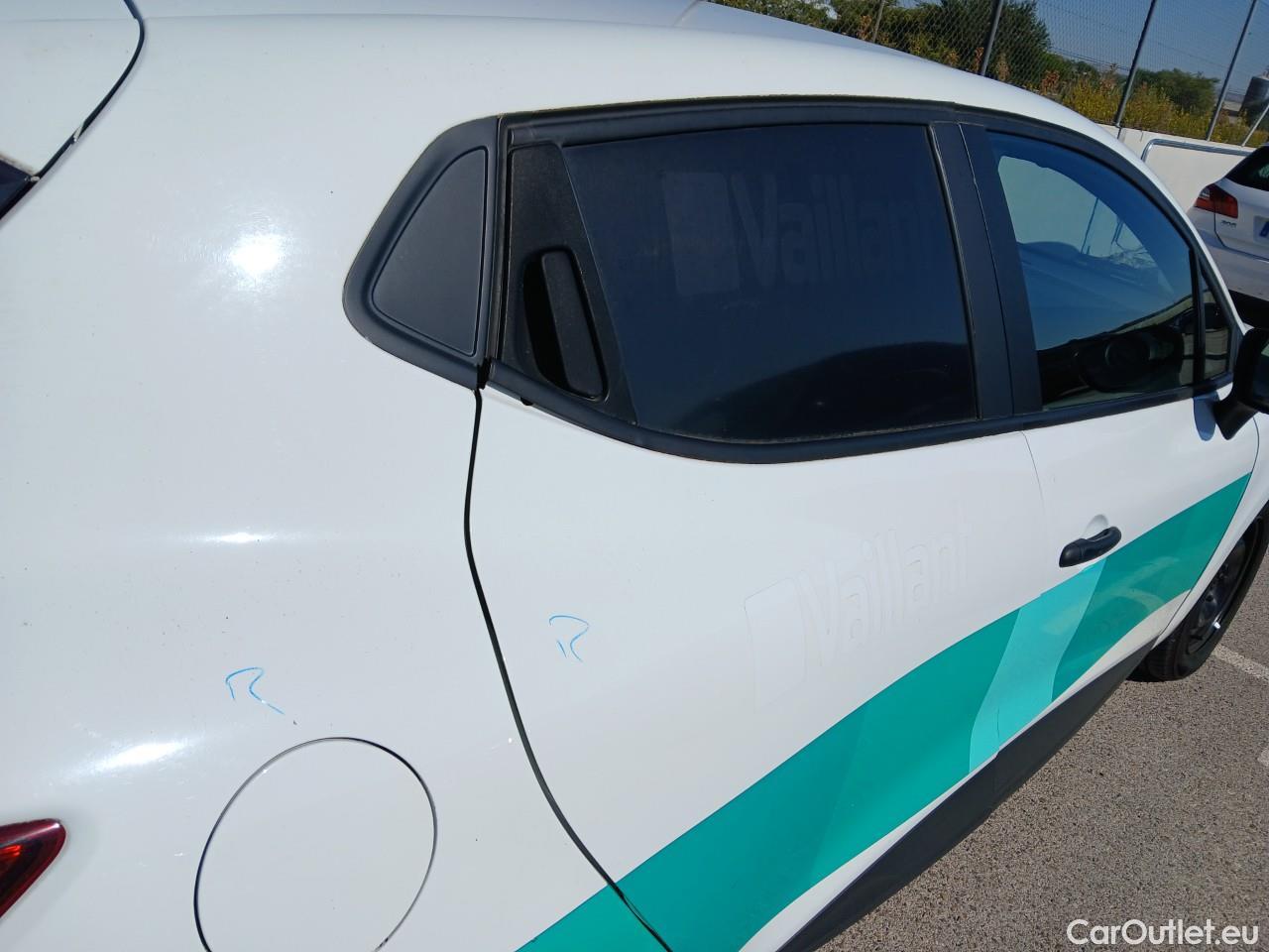  Renault  Clio RENAULT  4 / 2016 / 3P / berlina comercial Société Energy dCi 55 kW (75 CV) -18 #41