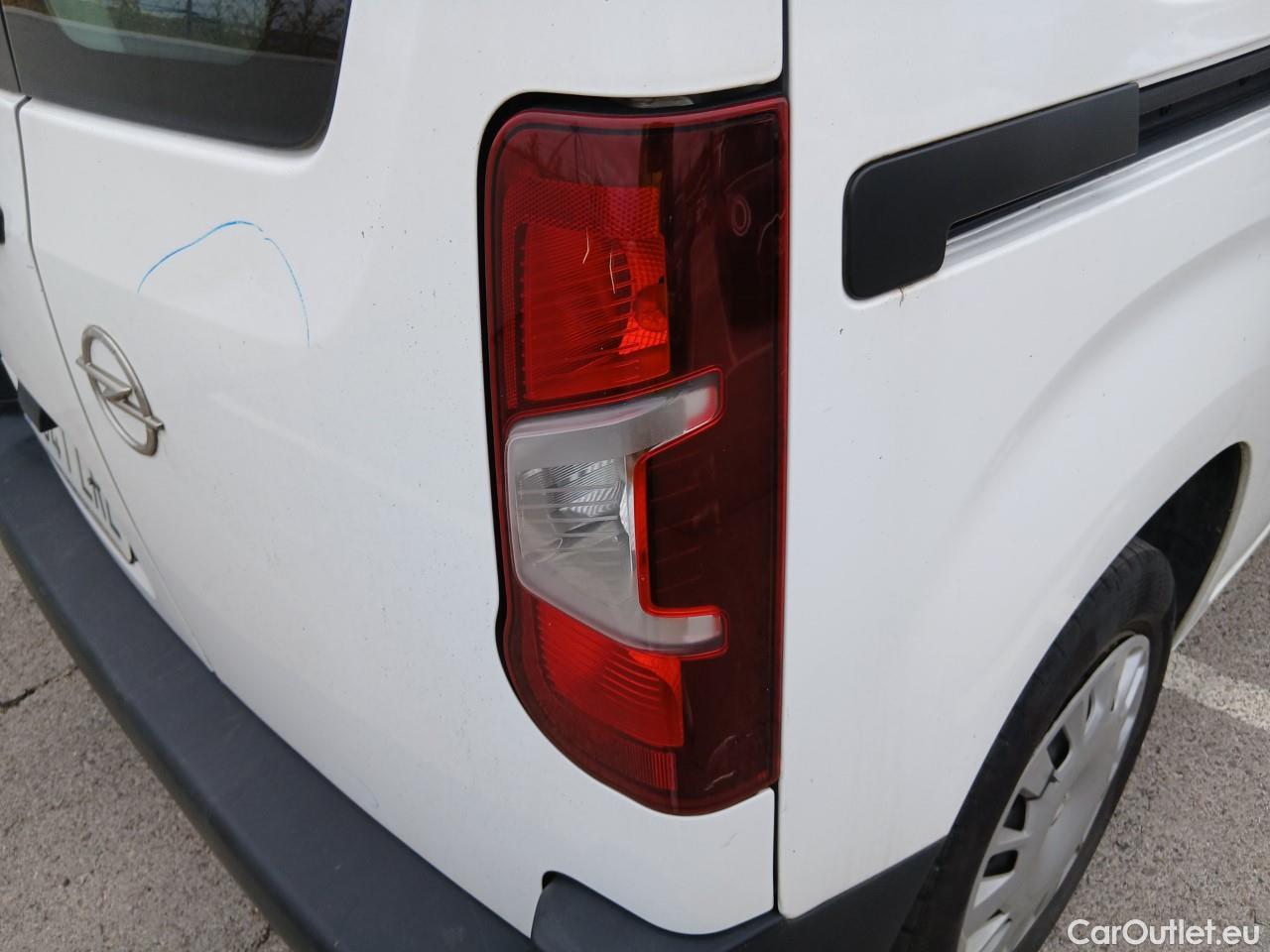  Opel  Combo OPEL  Life / 2018 / 5P / monovolumen compacto 1.5 TD 75kW (100CV) S/S Edition L #21